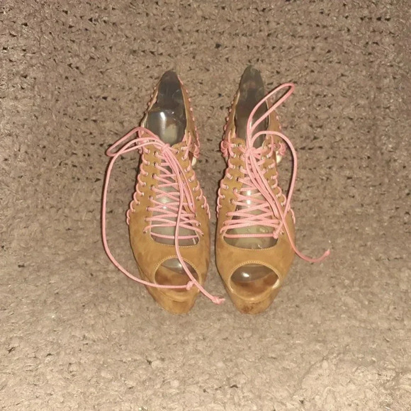 Vintage BRIAN ATWOOD-BITCHIN-Tan Nubuck/Pink Laces-Corset Style-Stilettos-Sz 37 - Picture 3 of 8